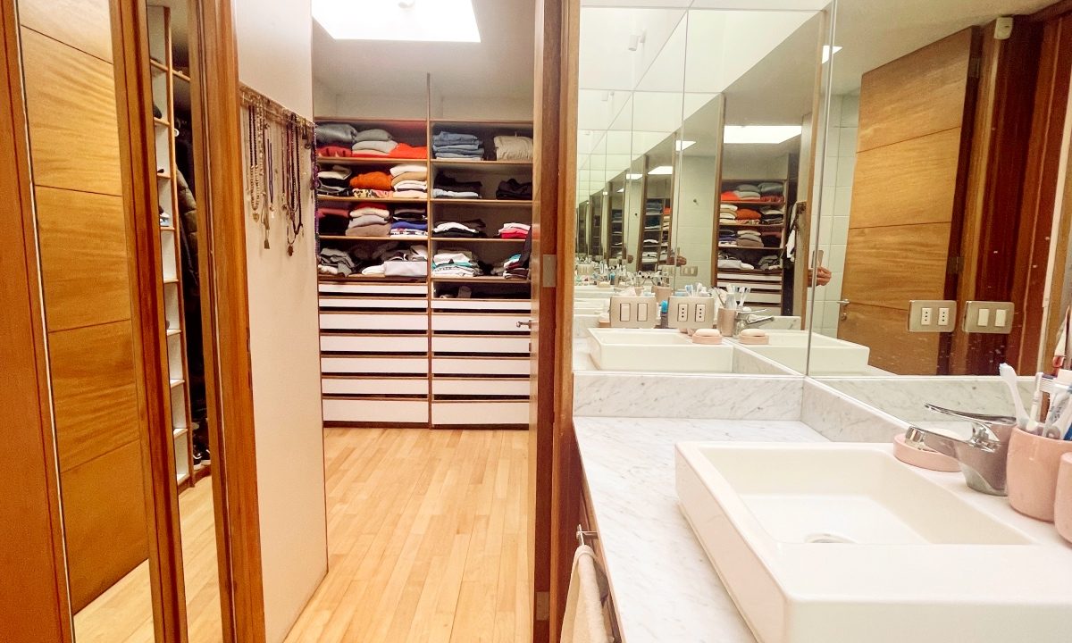 closet suite