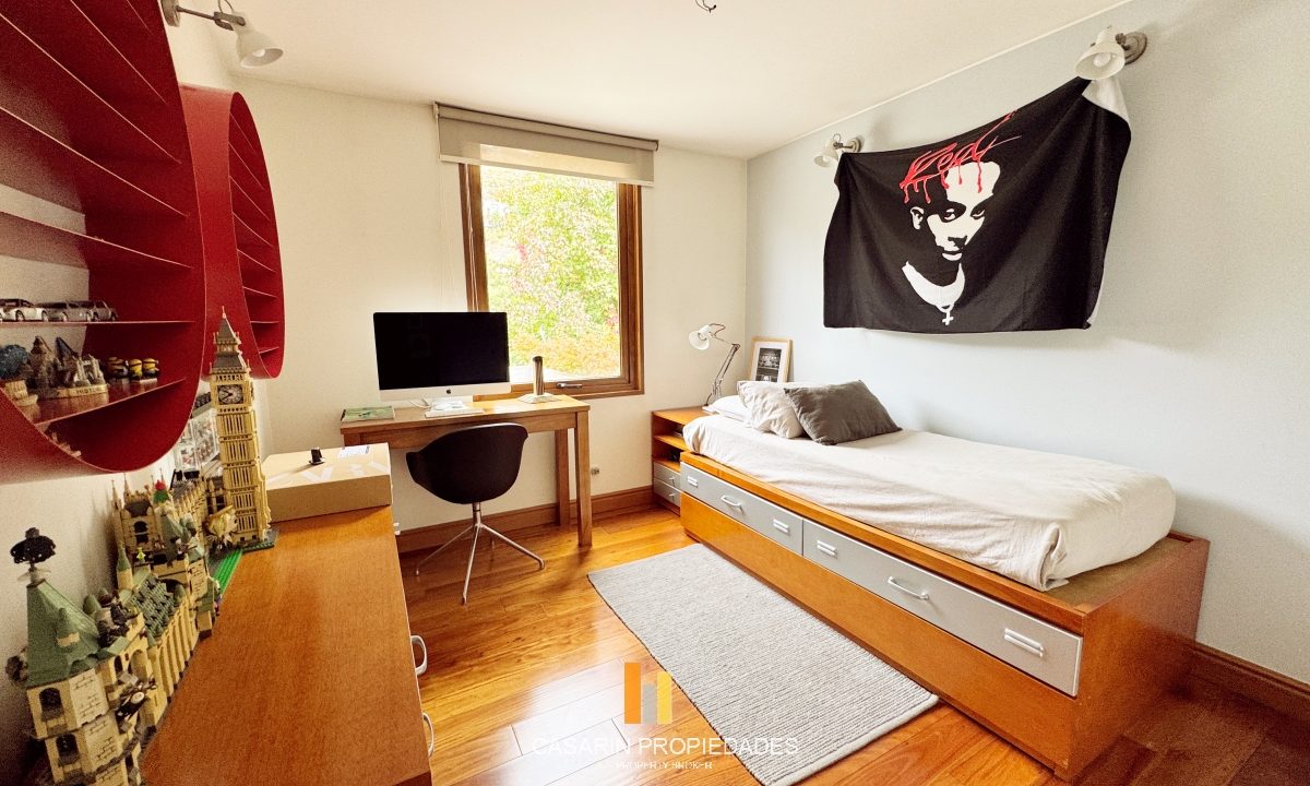 dorm 2
