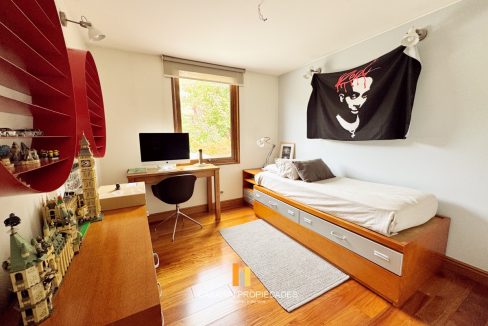 dorm 2