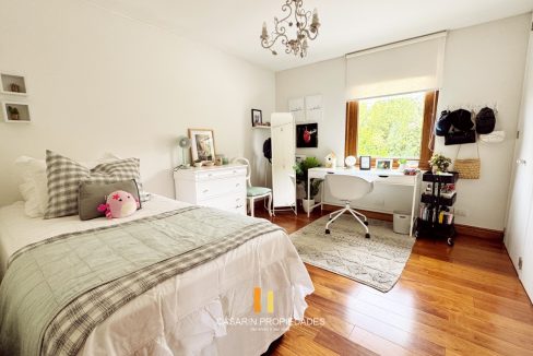 dorm 4