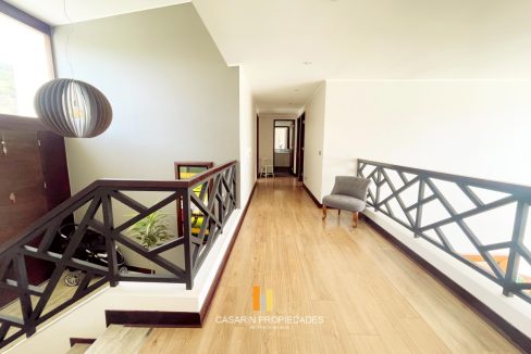 hall distribucion arriba